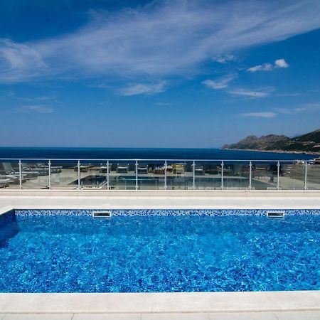 Sea Star Apartment Dobra Voda Exterior photo