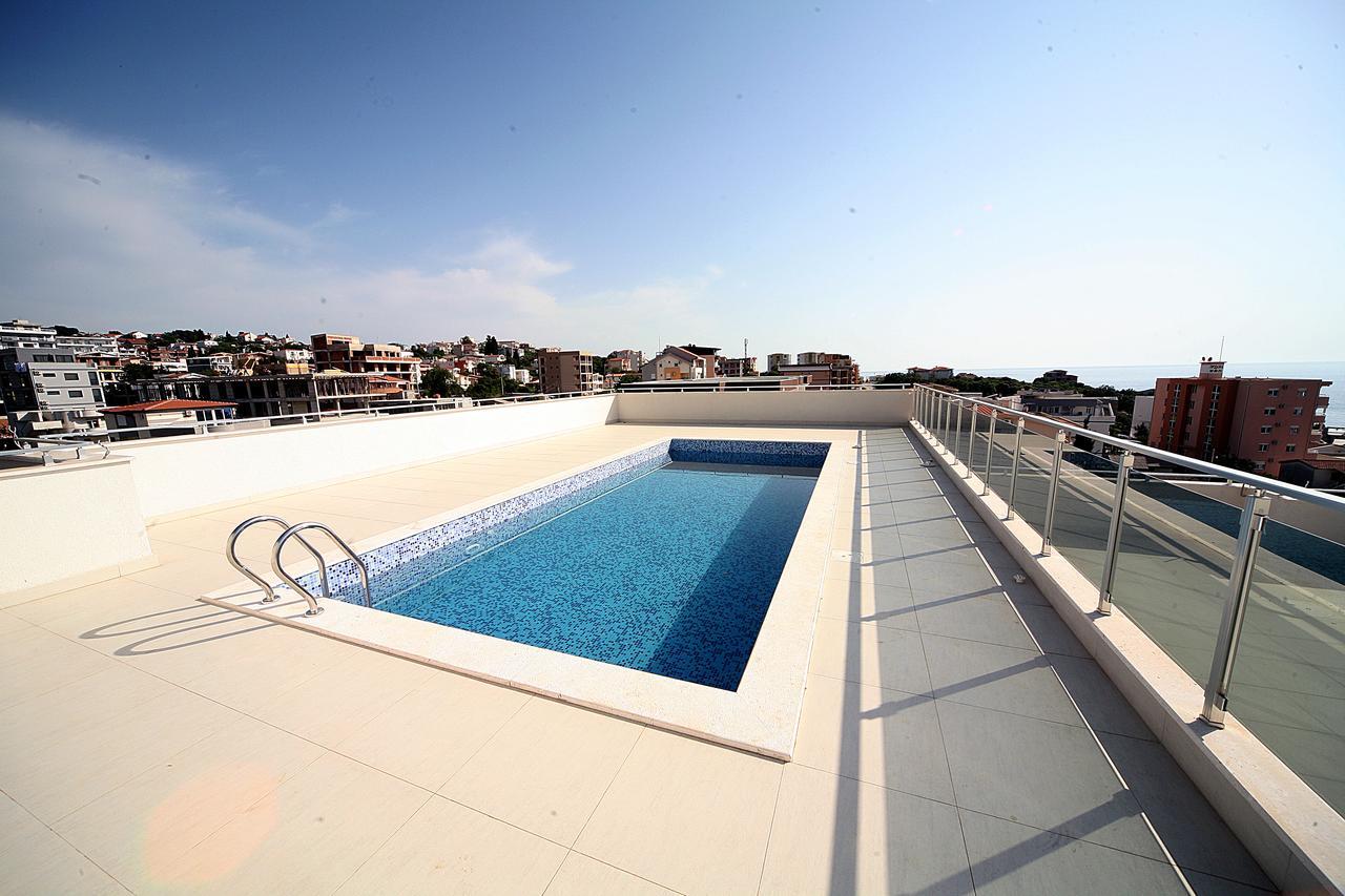 Sea Star Apartment Dobra Voda Exterior photo